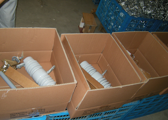 Durable 15KV découpage de fusible de rupture Opération pratique Avec une distance de ramassage de 320 mm